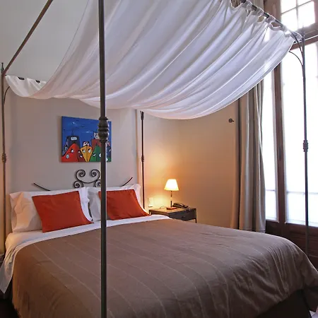 A Hotel-3